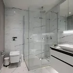 Lovely Modern 1bd Views W Poolgym! #222 Κωνσταντινούπολη