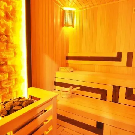 Semesterbostad Lovely Modern 1bd Views W Poolgym! #222 *