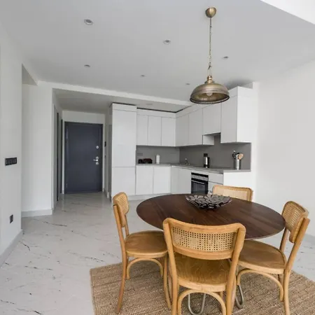 Lovely Modern 1bd Views W Poolgym! #222 Dom wakacyjny Stambuł